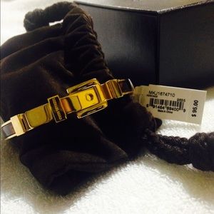 NWT. Michael Kors Bangle Bracelet