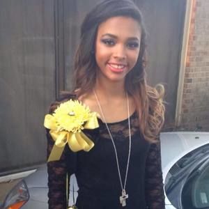 Meet your Posher, Kayla