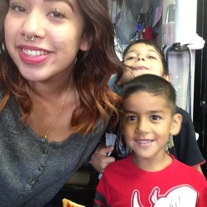 Meet your Posher, Azucena