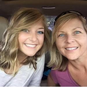 Meet your Posher, Carley