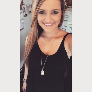 Meet your Posher, Allison