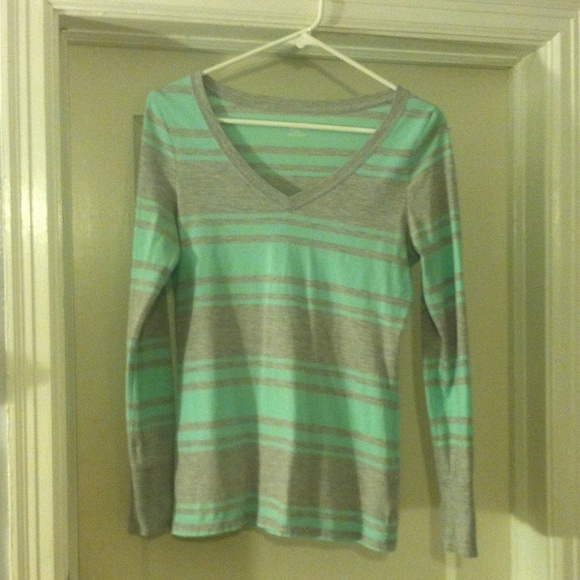 Mossimo grey and aqua long sleeved tee.