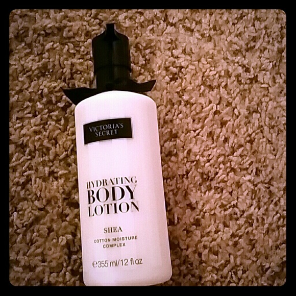 REDUCED! Victoria Secret Body Lotion