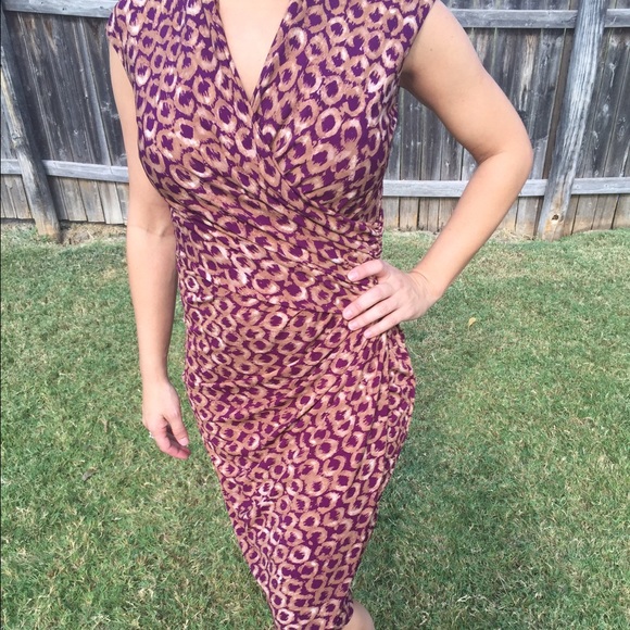 dress pulls in & pops up all the right things
