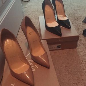 AUTH Christian Louboutin 37.5