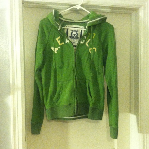 Am Eagle zip-up hoodie. Green.