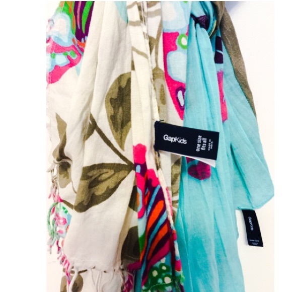 GAP Scarves