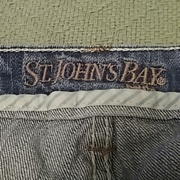 Jeans - Picture 3 of 3