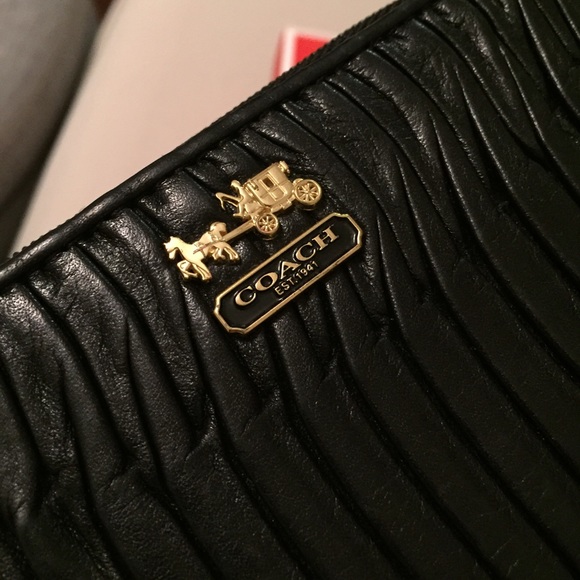 Coach • Pleated Leather Wristlet - Picture 2 of 4