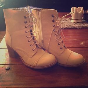 Bucco combat heeled boots with laces and zipper