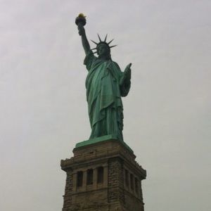 Meet your Posher, Debi