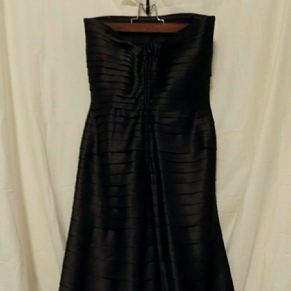 **PRICE DROP** Black Tadashi dress - Picture 2 of 4