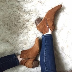Suede leather aldo booties