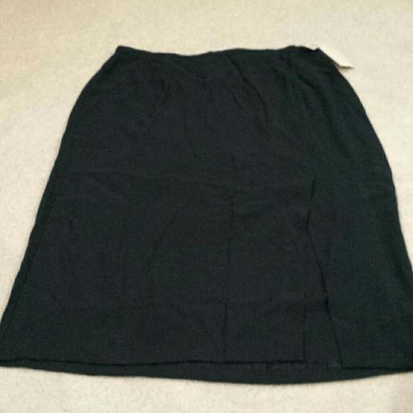 NWT Navy Blue Skirt Szie 24W