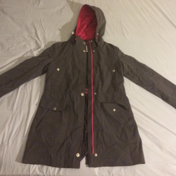 Rain jacket/fall jacket