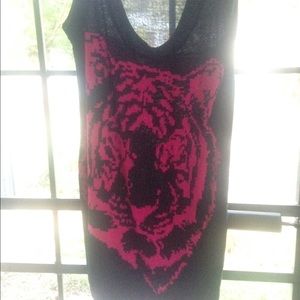 Hot Topic 8-bit lion tunic top