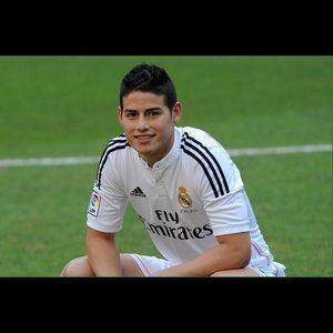 Meet your Posher, Cynthia