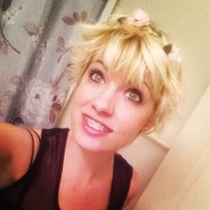 Meet your Posher, Kayla