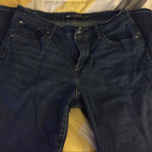 Levi jeans size 12