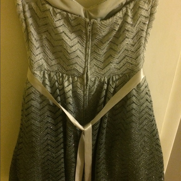 Windsor B. Darlin Dress - Picture 2 of 3