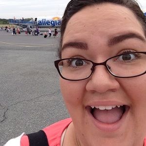 Meet your Posher, Deanna