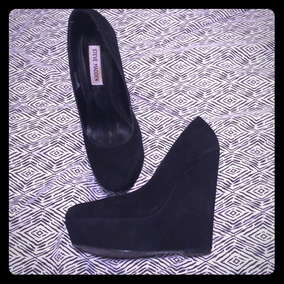 Steve Madden Wedges✨