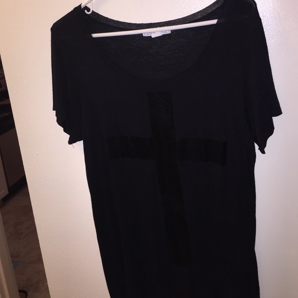 Black cross top