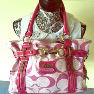 🎀Pink Sequined Coach Purse🎀