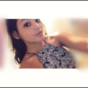 Meet your Posher, Vicky