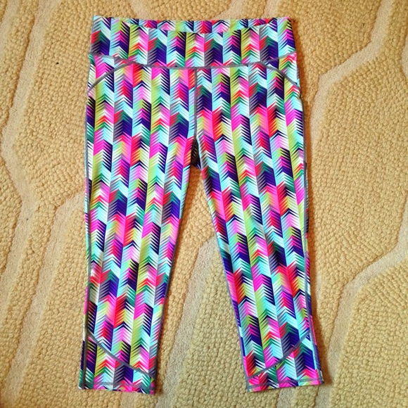 Fabletics 'Lima' Workout Capris | Brand New