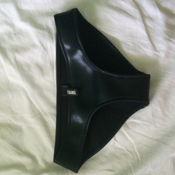 TRIANGL BOTTOMS
