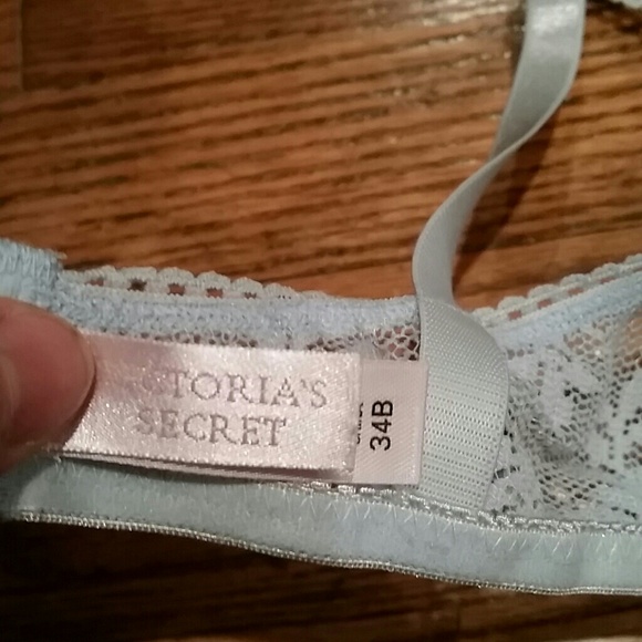*SOLD* Victorias secret bra - Picture 3 of 4