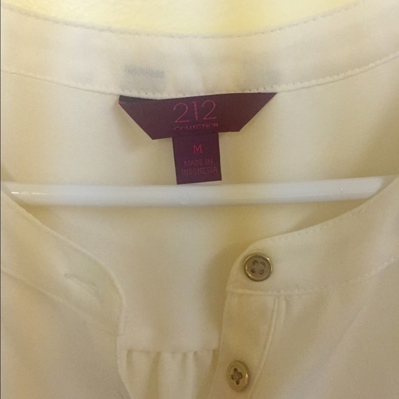 212 Tops - White Sleeveless Blouse 212 Tops - White Sleeveless Blouse