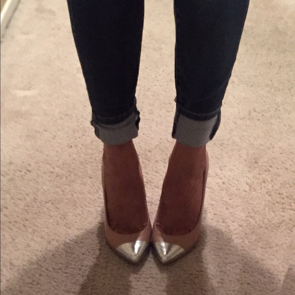Steve Madden pumps, never worn