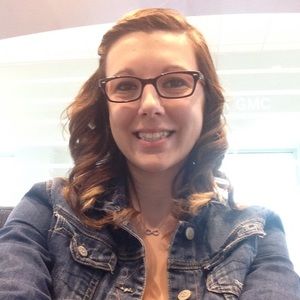 Meet your Posher, Amber