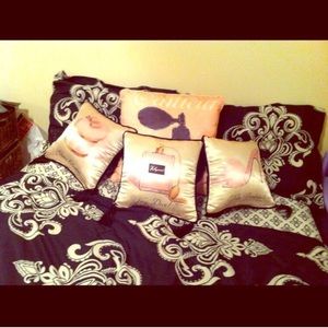 Fashion inspired silk decor pillows