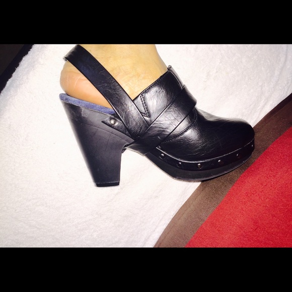 NUCKLE SHOES - Picture 3 of 4