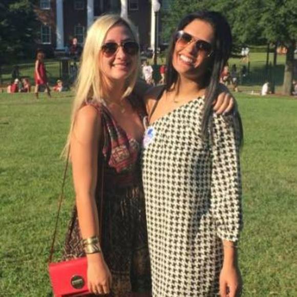 Meet your Posher, Victoria