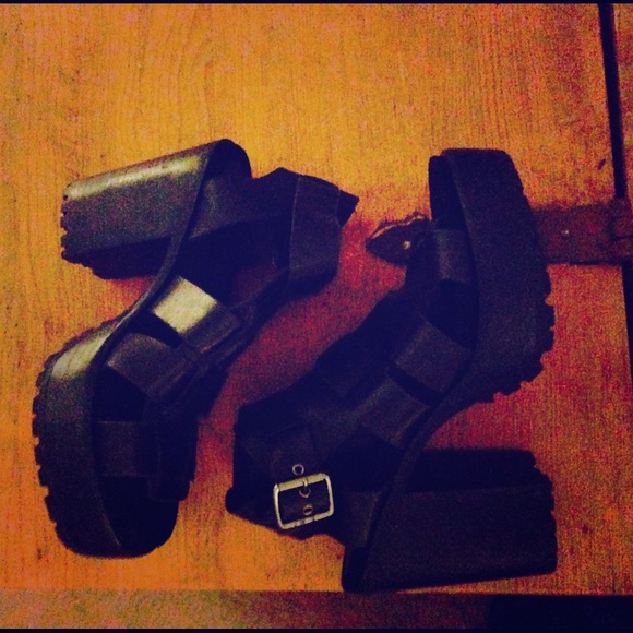 Deena and Ozzy platform sandals