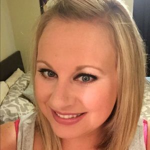 Meet your Posher, Ashlee