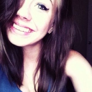 Meet your Posher, Katelyn