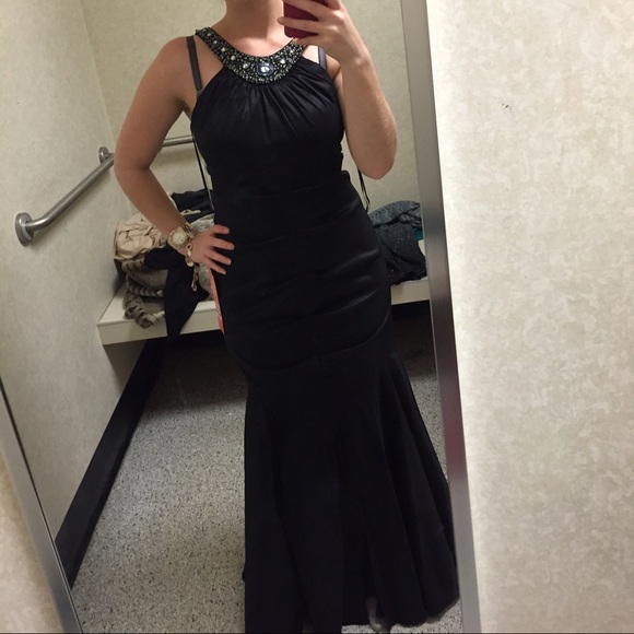 Dresses & Skirts - R&M Richards dress