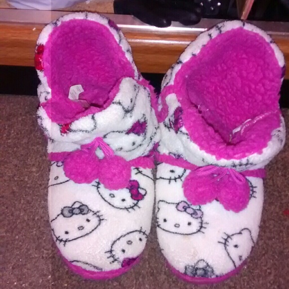 ❌SOLD❌ Hello Kitty Slippers