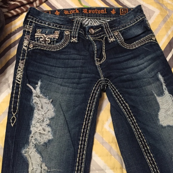 Sexy! Skinny! Rock Revivals!! Brand new condition - Picture 2 of 4