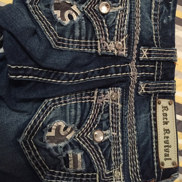 Sexy! Skinny! Rock Revivals!! Brand new condition - Picture 3 of 4