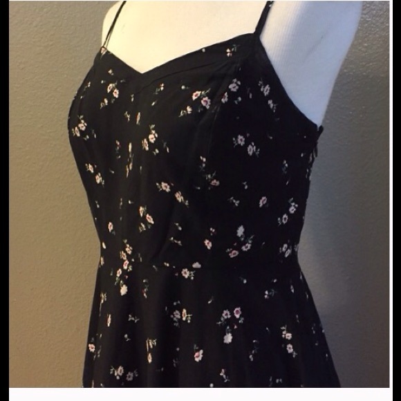 🚨SOLD ON MERCARI🚨 Old Navy Floral Dress Sz XL - Picture 4 of 4