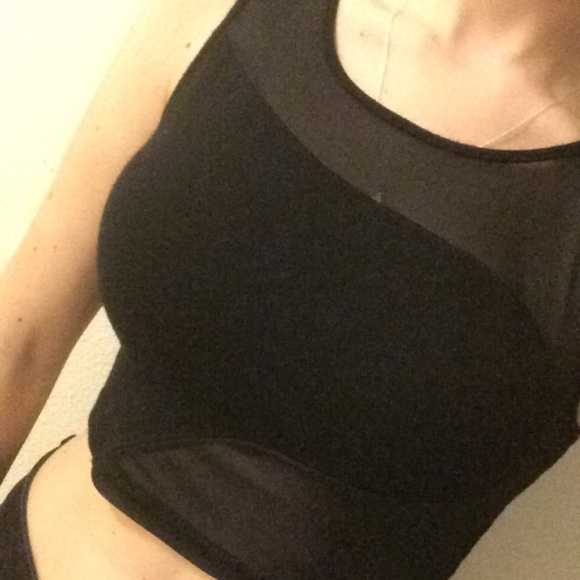 Urban outfitters crop top - Picture 3 of 3