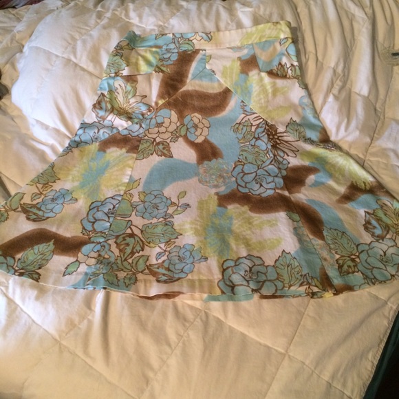 Express skirt with front pockets side zip - Picture 1 of 3