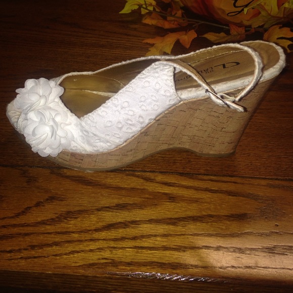 White wedges