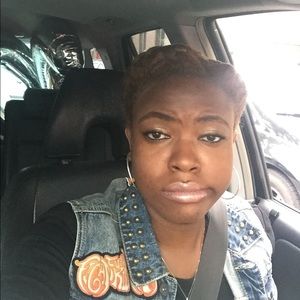 Meet your Posher, Carma